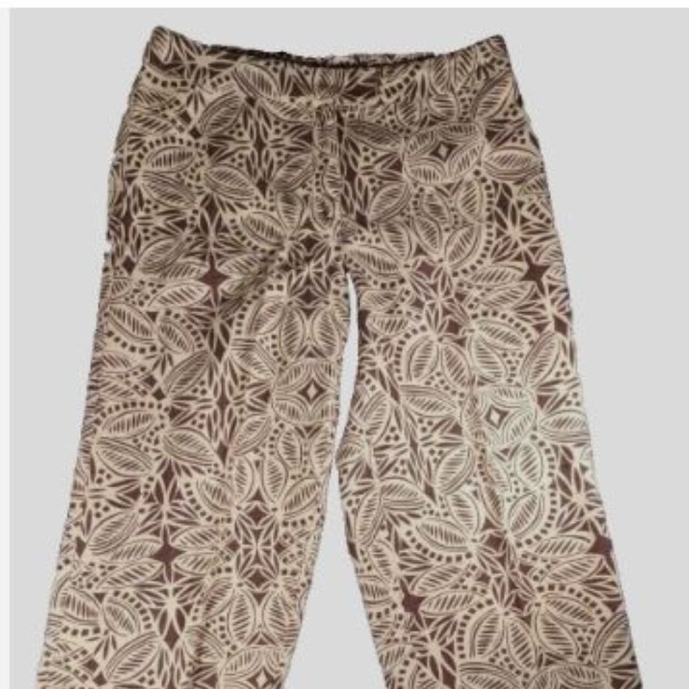 Onque Capri Pants Women's Medium 100% Linen Elastic Waist Back High Rise Brown.